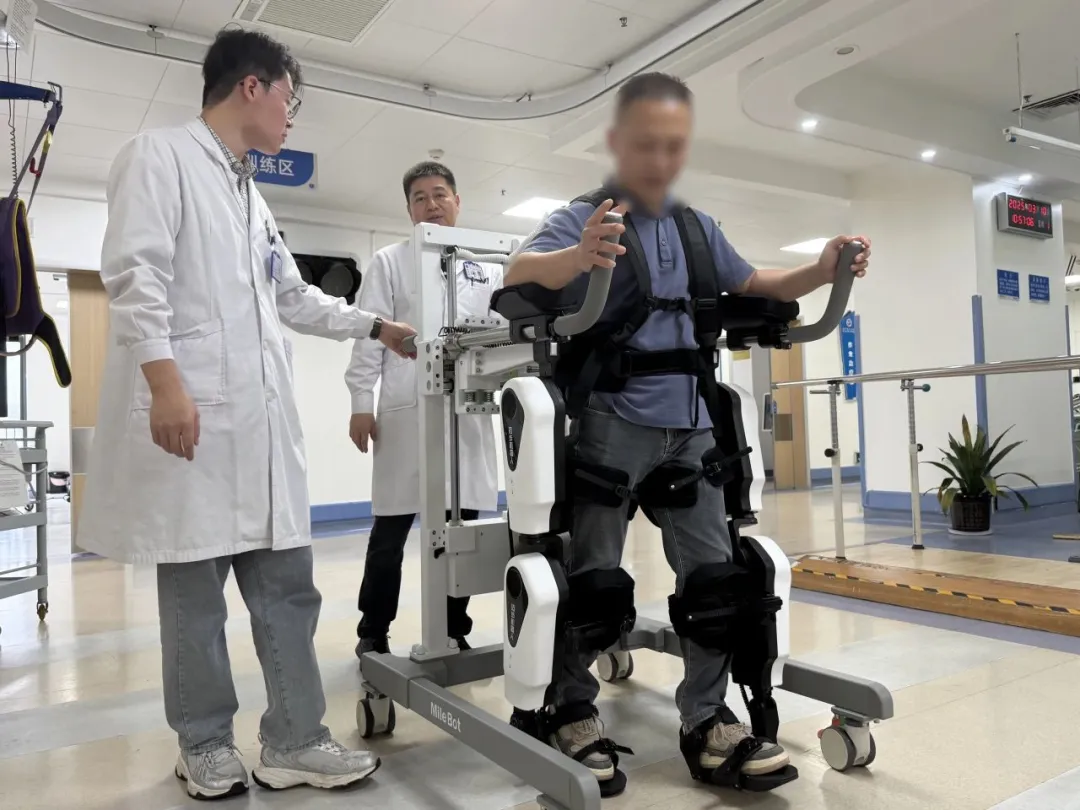 图源：深圳特区报记者 赖犁